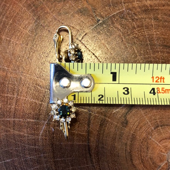 Vintage Flower Clip On Earrings - Picture 3 of 8